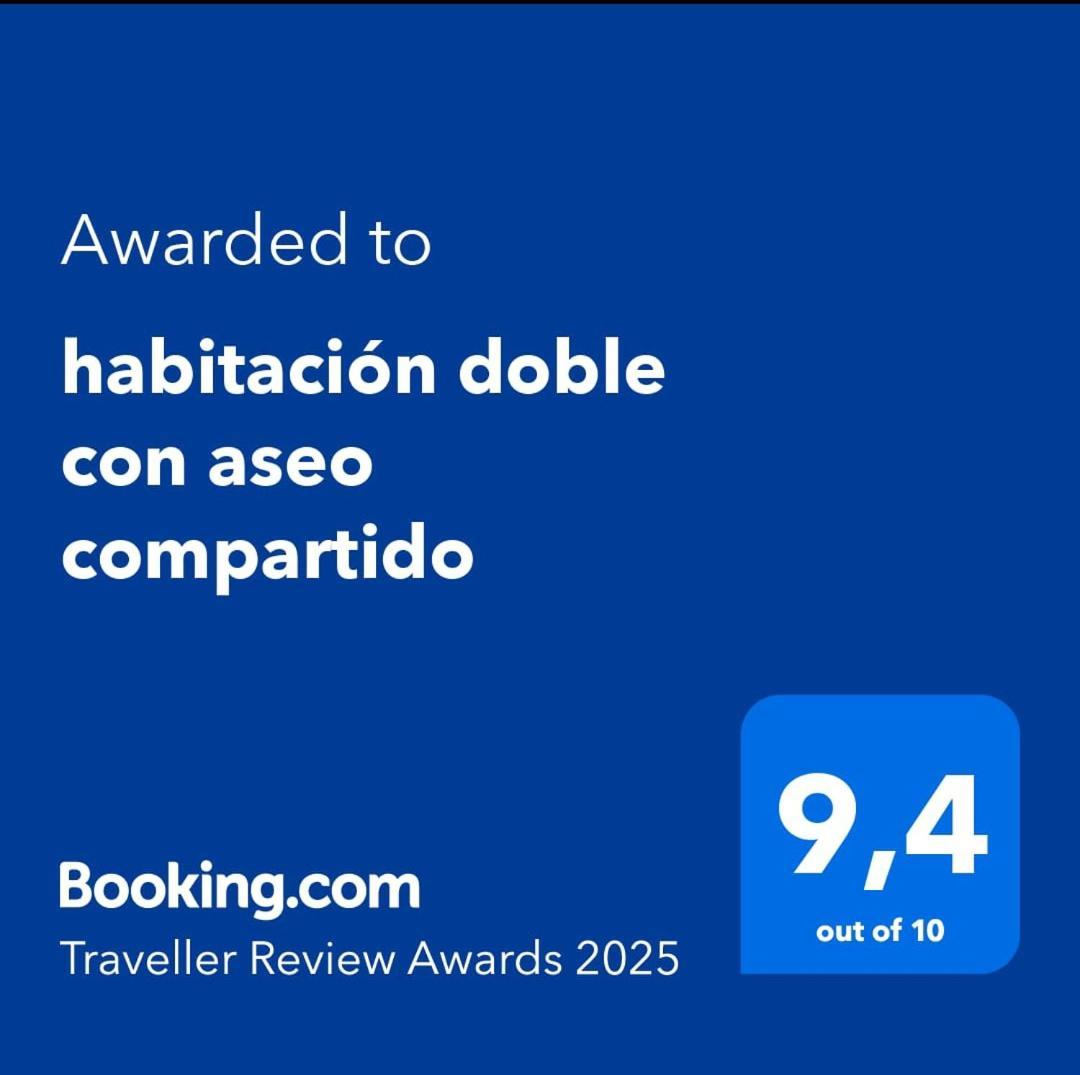 Habitacion Doble Con Aseo Compartido Coria Del Rio Bagian luar foto